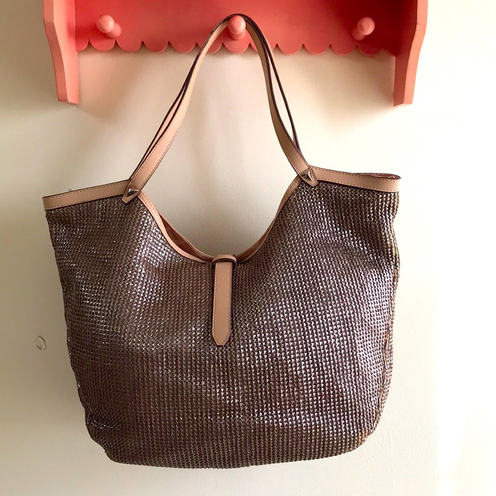 EUC Stella & dot tote shiny metallic gold with tan trim cross hatch vegan bag - Picture 1 of 8